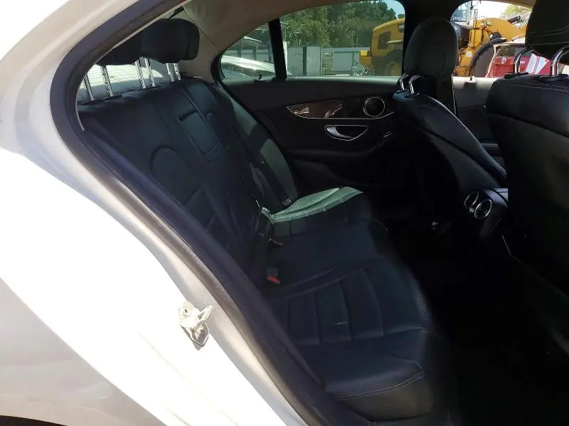 2015 MERCEDES-BENZ C 300  
