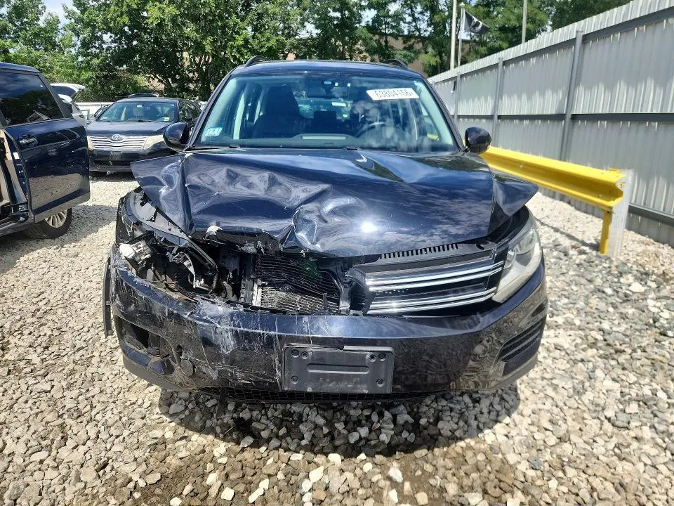 2017 VOLKSWAGEN TIGUAN S  