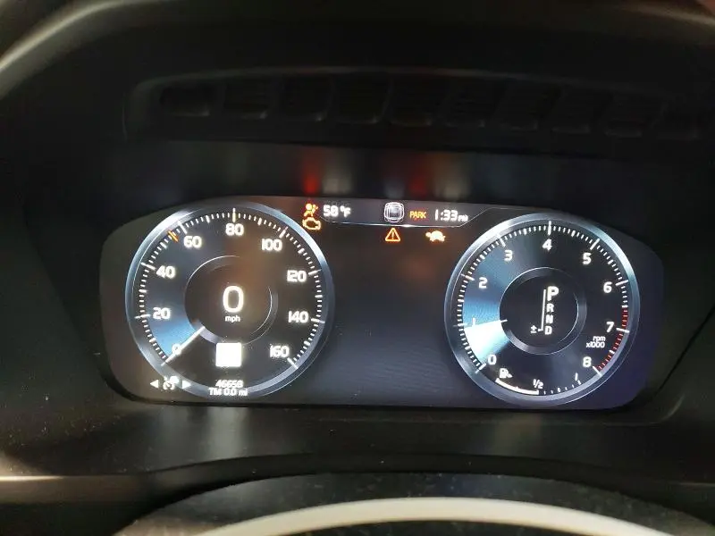 2018 VOLVO XC90 T6  