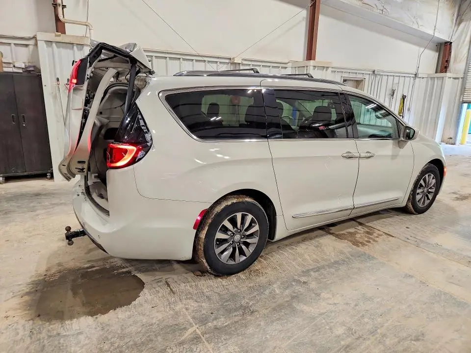 2019 CHRYSLER PACIFICA TOURING L PLUS  