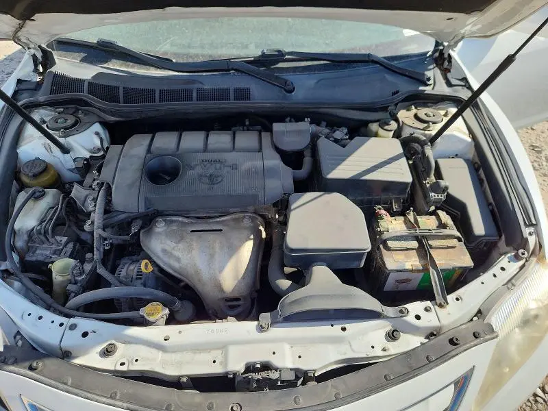 2011 TOYOTA CAMRY LE  