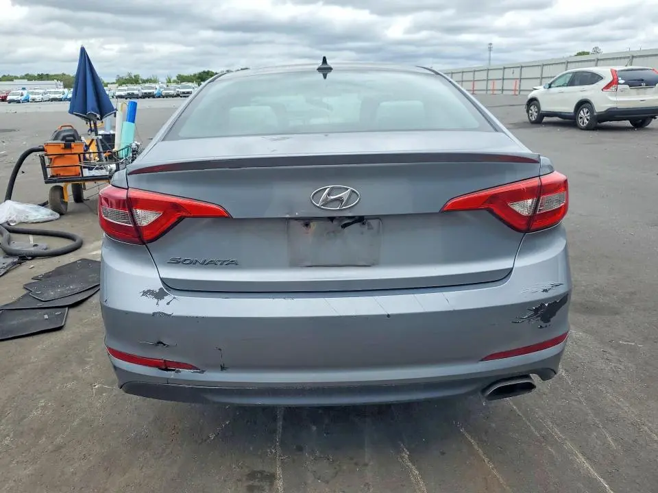 2017 HYUNDAI SONATA SE  