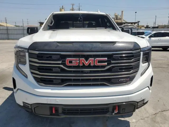 2025 GMC SIERRA   