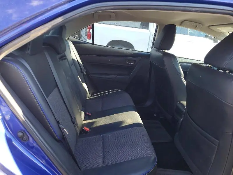 2017 TOYOTA COROLLA SE  