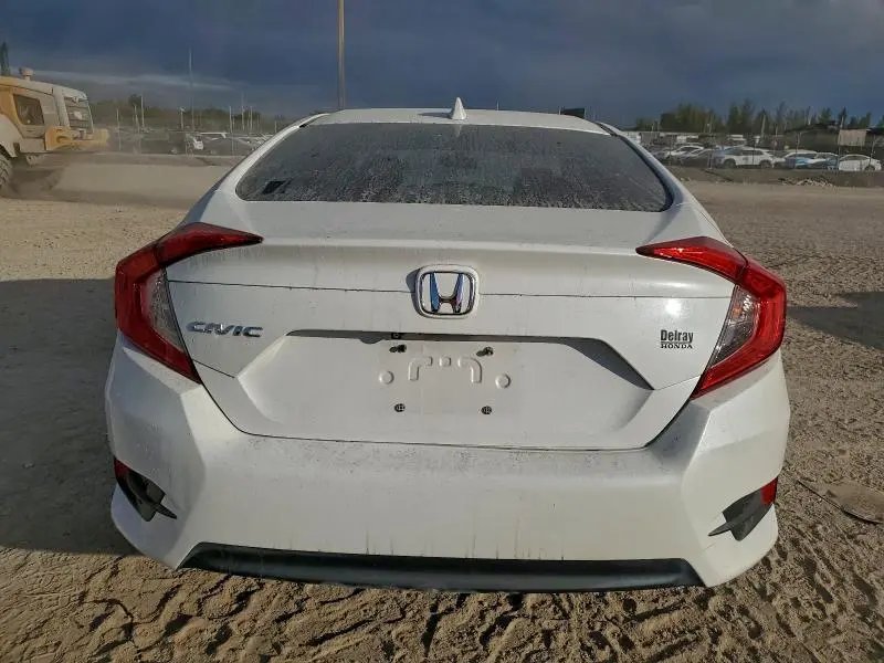 2018 HONDA CIVIC EX  