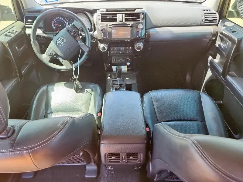 2019 TOYOTA 4RUNNER SR5  