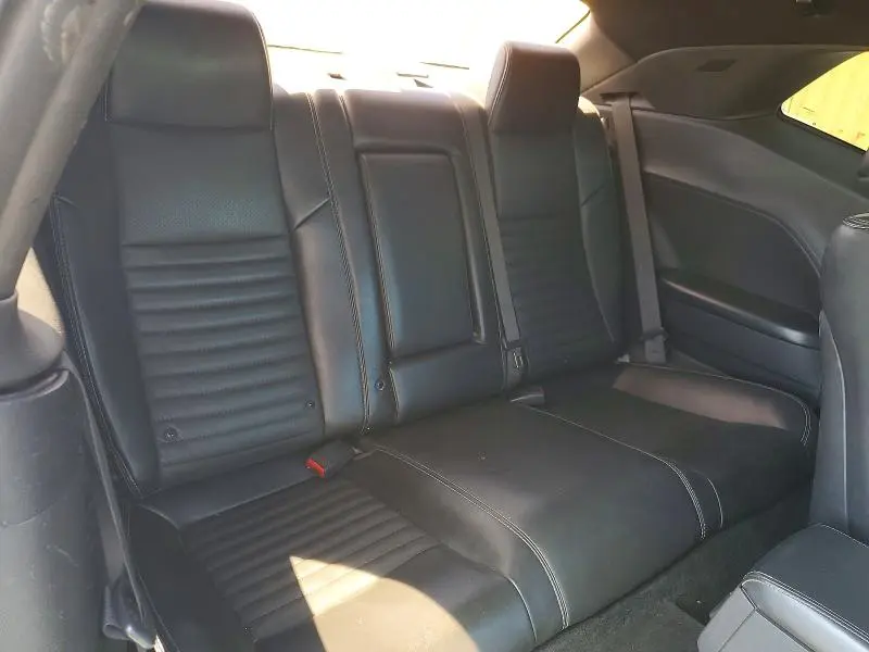 2014 DODGE CHALLENGER SXT  