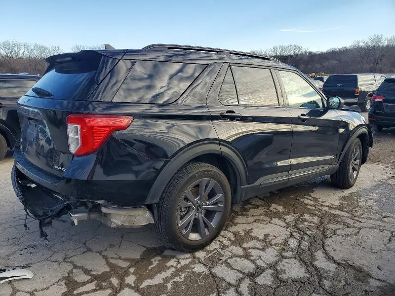2021 FORD EXPLORER XLT  