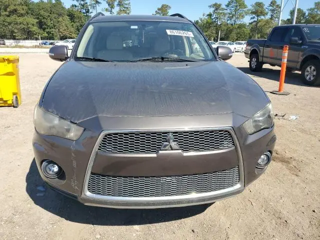 2011 MITSUBISHI OUTLANDER SE  