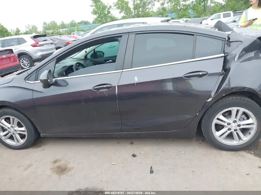 2016 CHEVROLET CRUZE LT AUTO