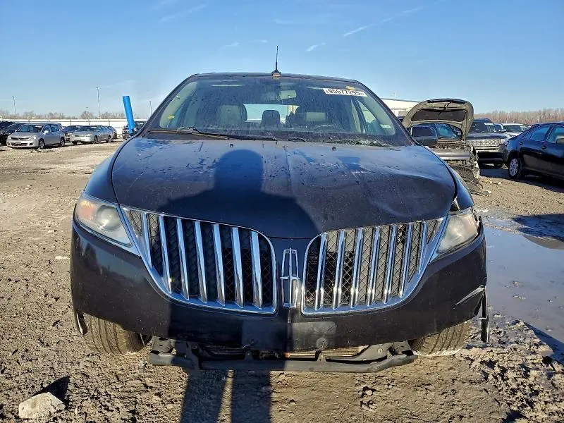 2011 LINCOLN MKX   