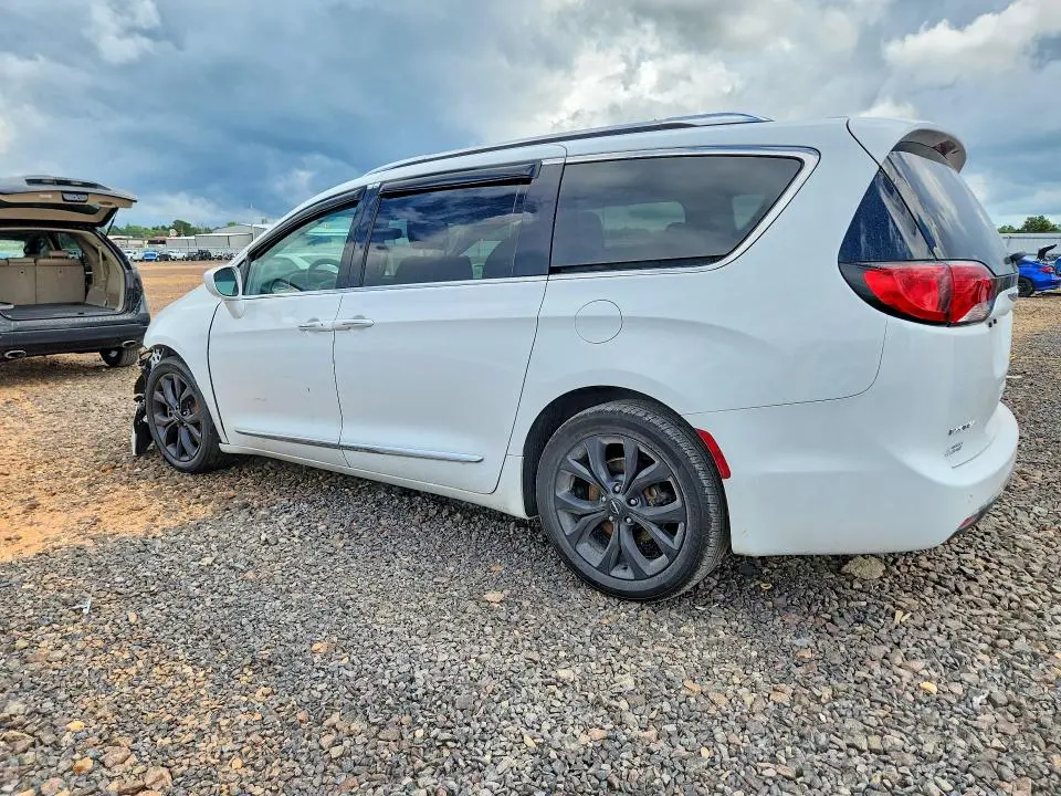 2018 CHRYSLER PACIFICA TOURING L  