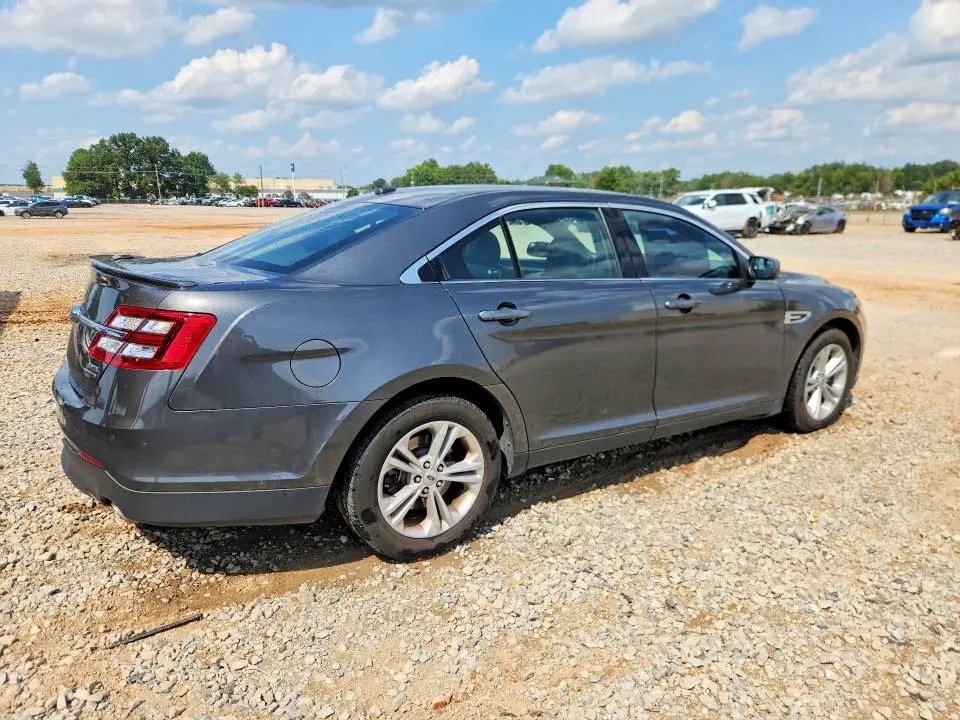 2018 FORD TAURUS SEL  