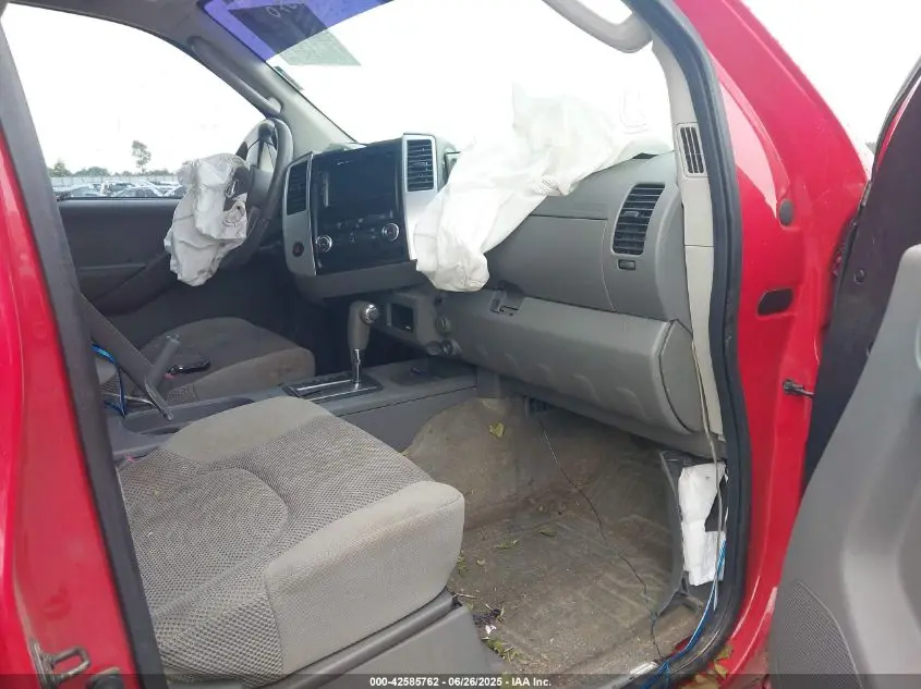 2011 NISSAN FRONTIER SV