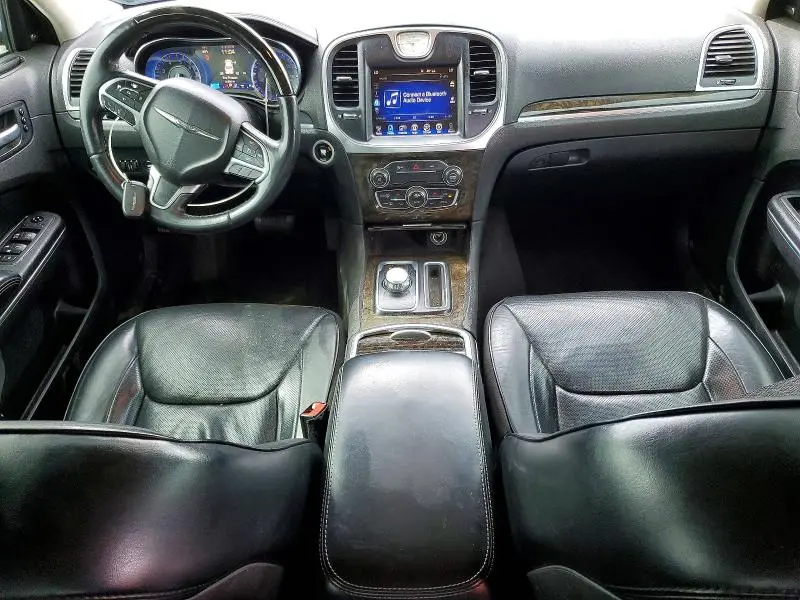 2015 CHRYSLER 300C   