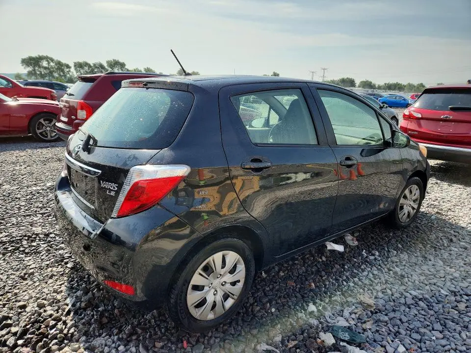 2014 TOYOTA YARIS 5-DOOR LE  