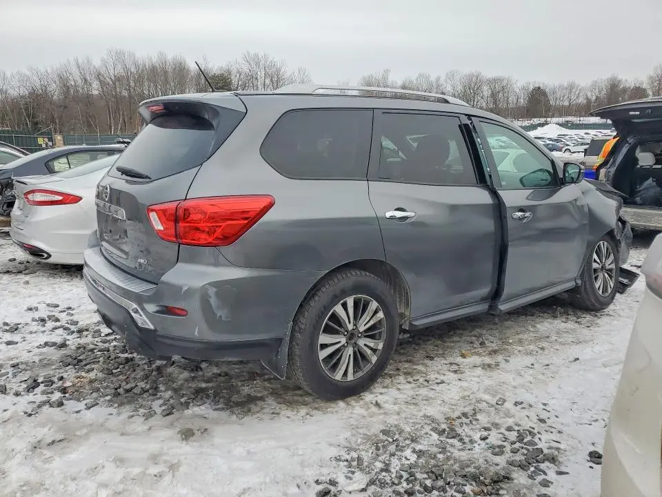 2017 NISSAN PATHFINDER S  