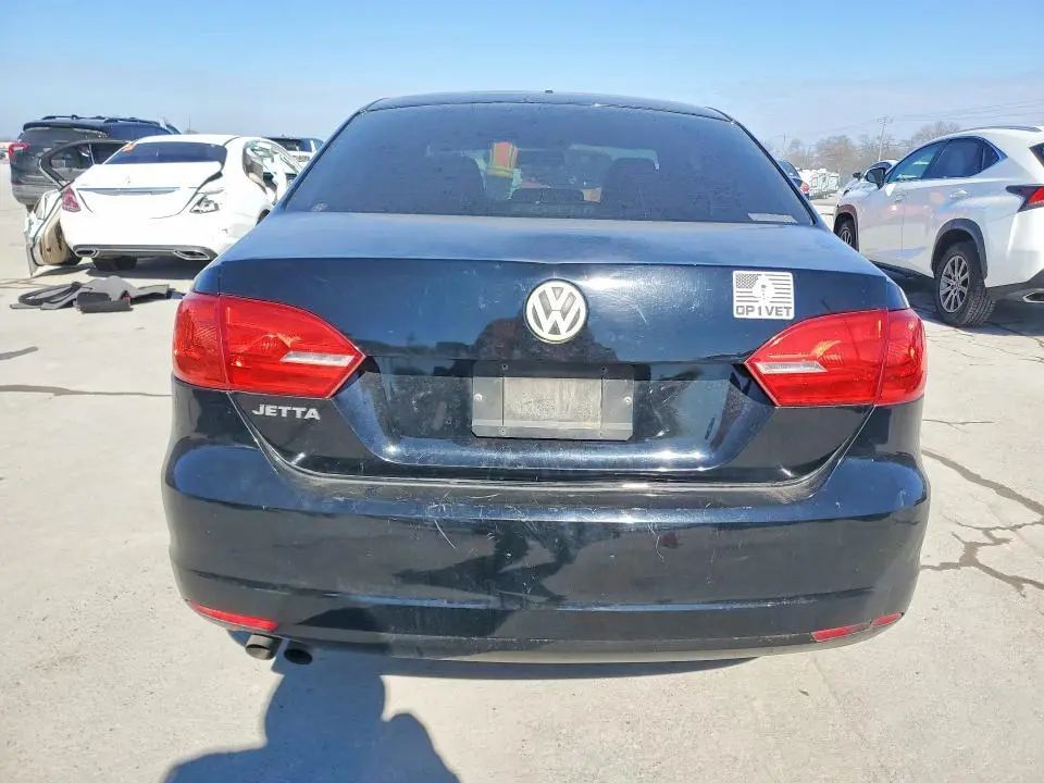 2013 VOLKSWAGEN JETTA BASE  