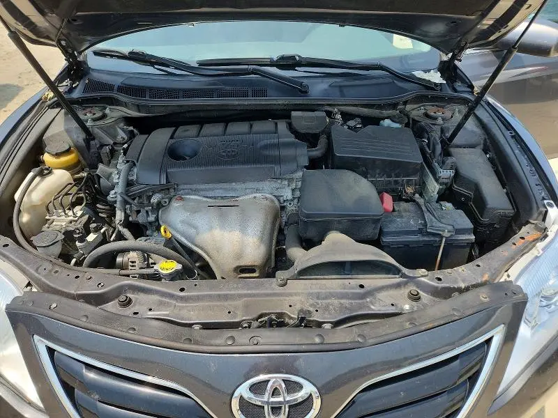 2011 TOYOTA CAMRY LE  