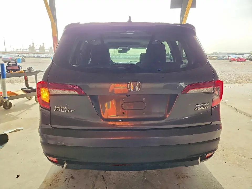 2021 HONDA PILOT SE  