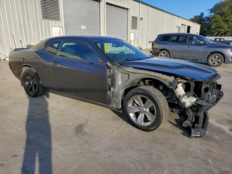 2018 DODGE CHALLENGER SXT  