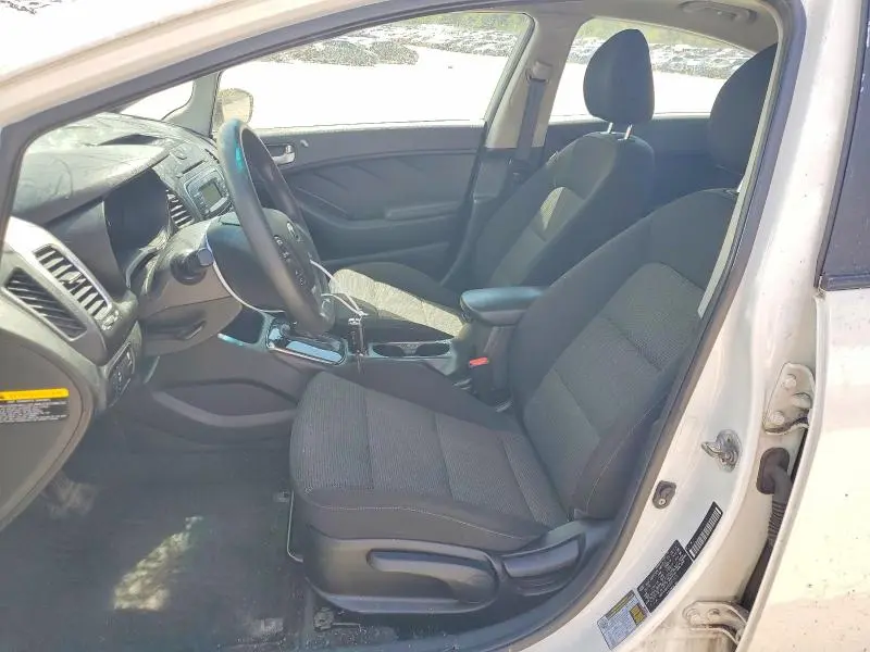 2018 KIA FORTE LX  