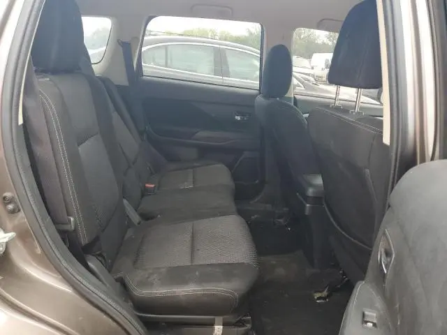 2016 MITSUBISHI OUTLANDER