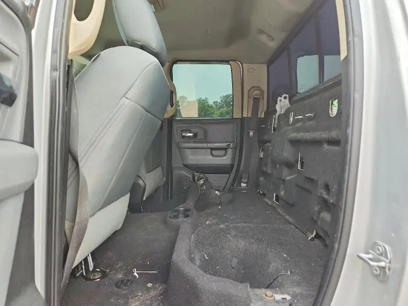 2017 RAM 1500 SLT  
