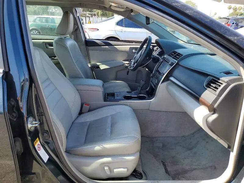 2016 TOYOTA CAMRY XLE V6  
