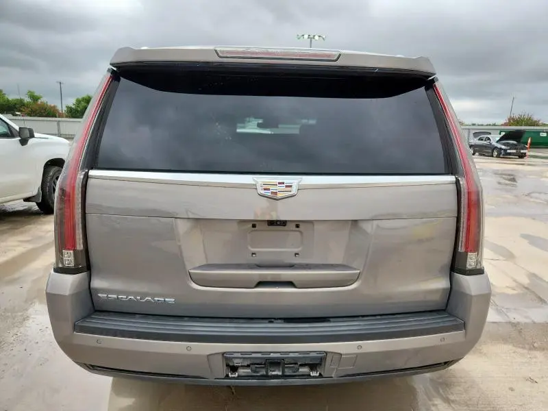 2018 CADILLAC ESCALADE PREMIUM LUXURY  