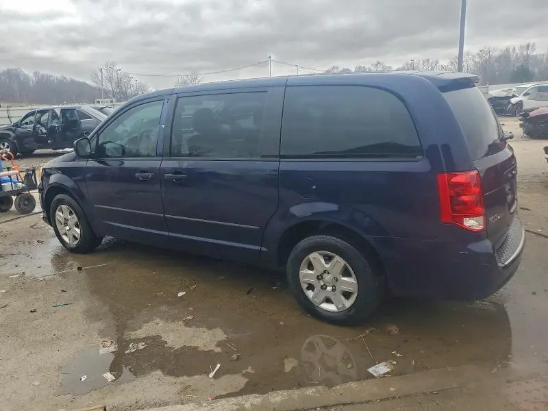 2013 DODGE GRAND CARAVAN SE  