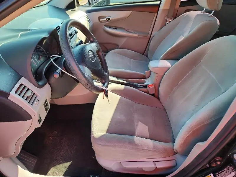 2011 TOYOTA COROLLA LE  
