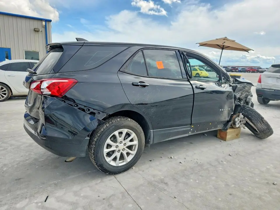 2018 CHEVROLET EQUINOX LS  