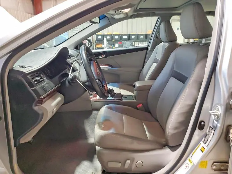2012 TOYOTA CAMRY XLE V6  