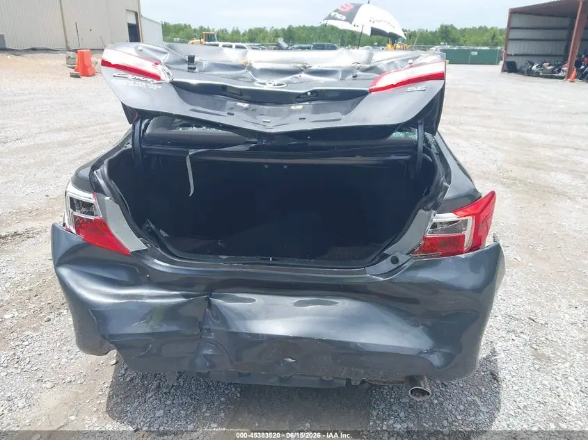 2012 TOYOTA CAMRY SE
