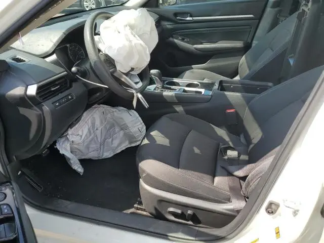 2021 NISSAN ALTIMA SV  