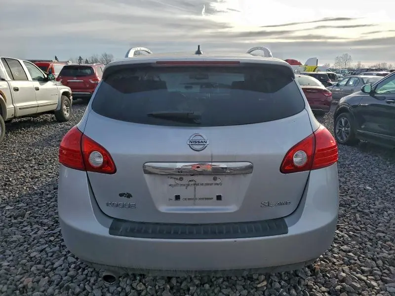 2013 NISSAN ROGUE S  