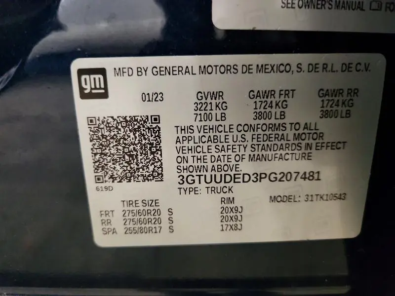 2023 GMC SIERRA K1500 SLT  