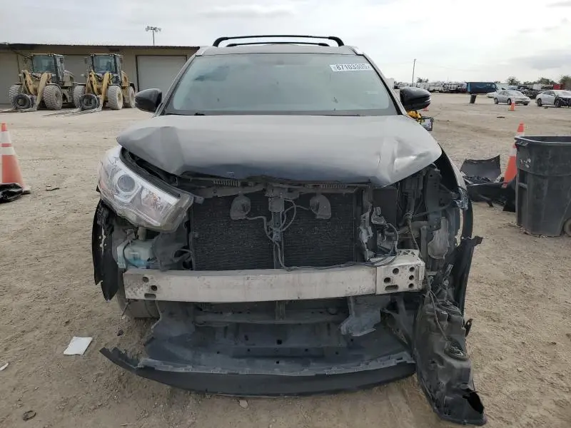 2015 TOYOTA HIGHLANDER XLE  