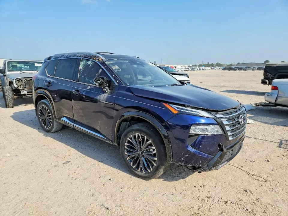 2024 NISSAN ROGUE PLATINUM  