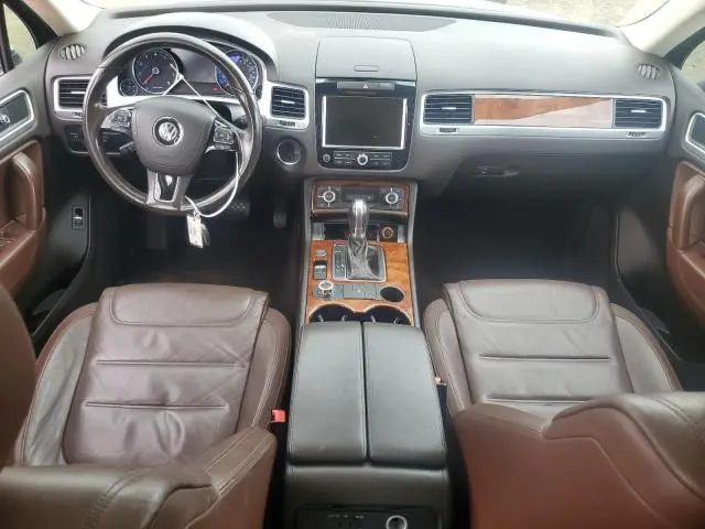 2014 VOLKSWAGEN TOUAREG V6