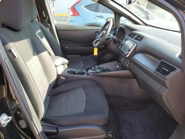 2022 NISSAN LEAF SV PLUS  