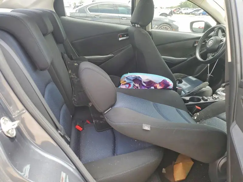 2017 TOYOTA YARIS IA BASE  