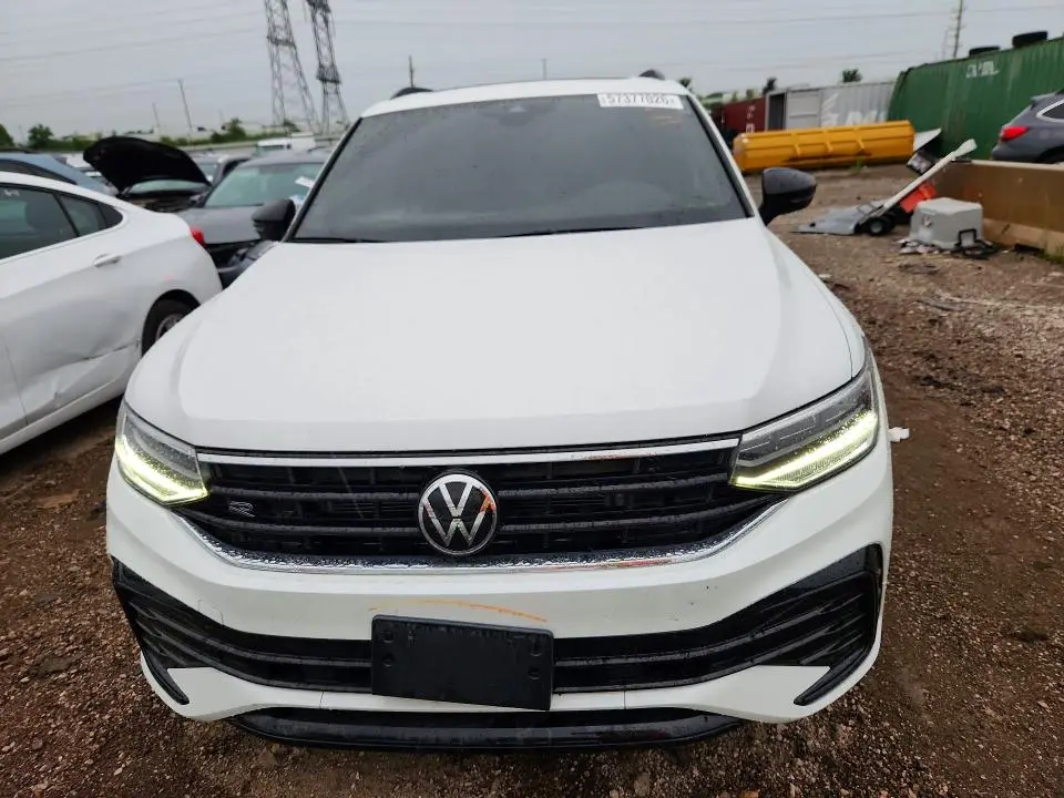 2023 VOLKSWAGEN TIGUAN SE R-LINE BLACK  