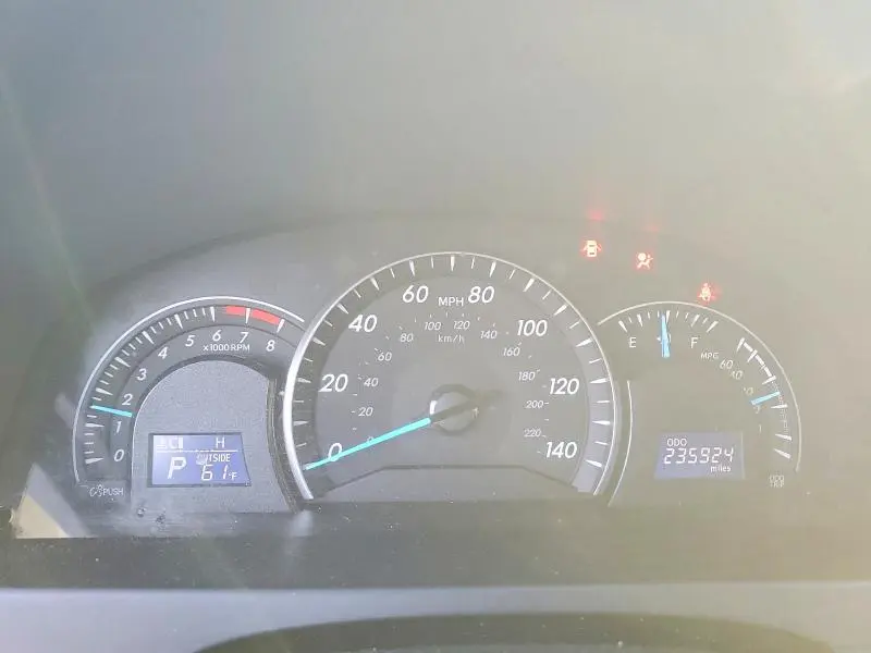 2012 TOYOTA CAMRY LE  