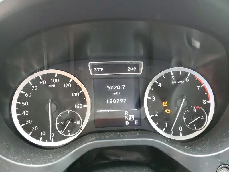 2017 INFINITI QX30 BASE  