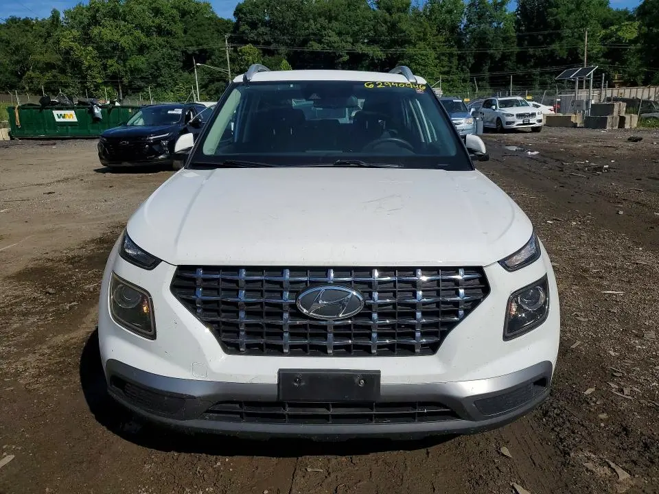 2022 HYUNDAI VENUE SEL  
