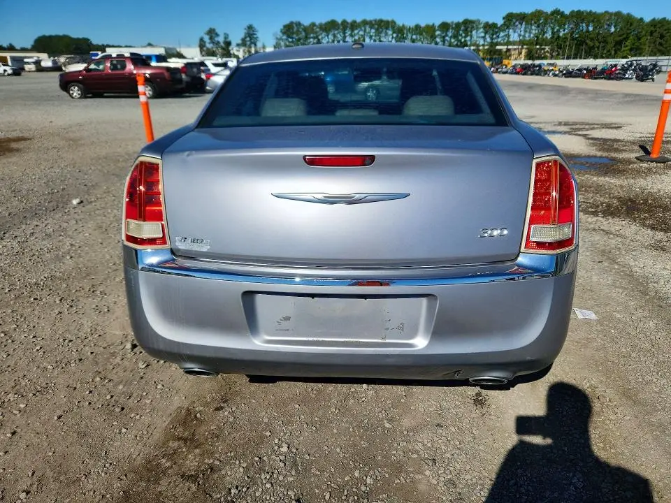 2013 CHRYSLER 300   