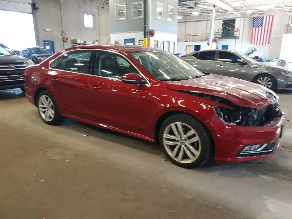 2018 VOLKSWAGEN PASSAT SE  