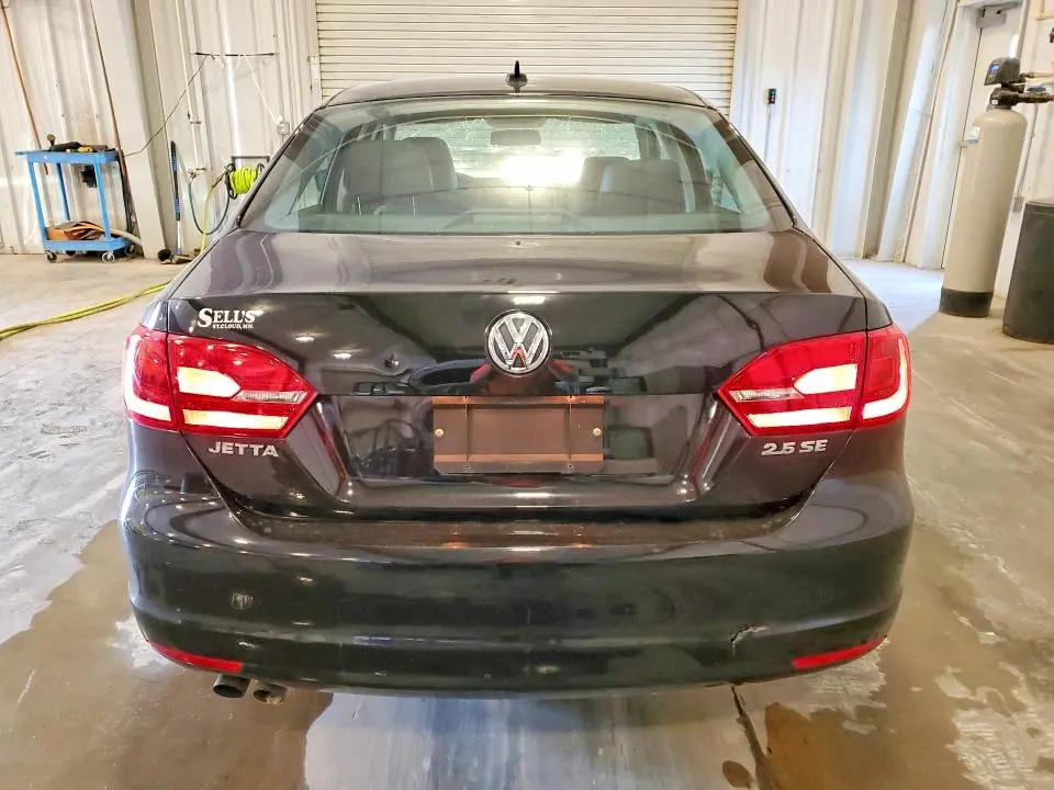 2013 VOLKSWAGEN JETTA   